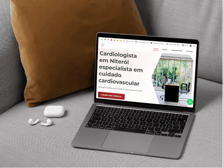 Site para médico cardiologista criado pela Agência Mira.